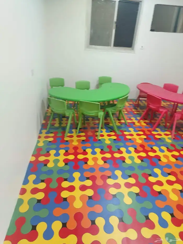 سبورات وطاولات وكراسي 10