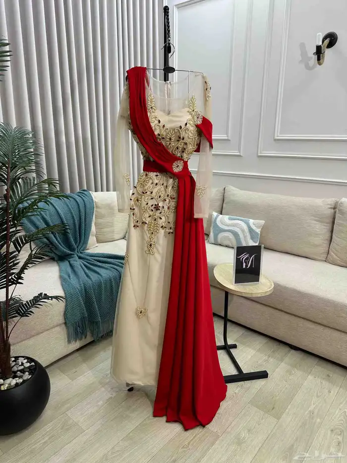 فساتين سهرات و مناسبات فاخرة جدآ تصويرنا الشخصي 26