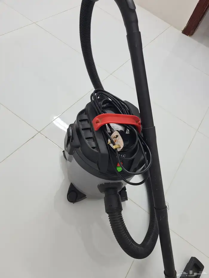 مكنسة كهربائيه 0