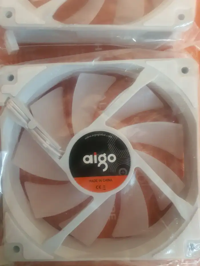 مروحتين ايجو aigo جديدة بتغلفها rgb ب 25ريال 0
