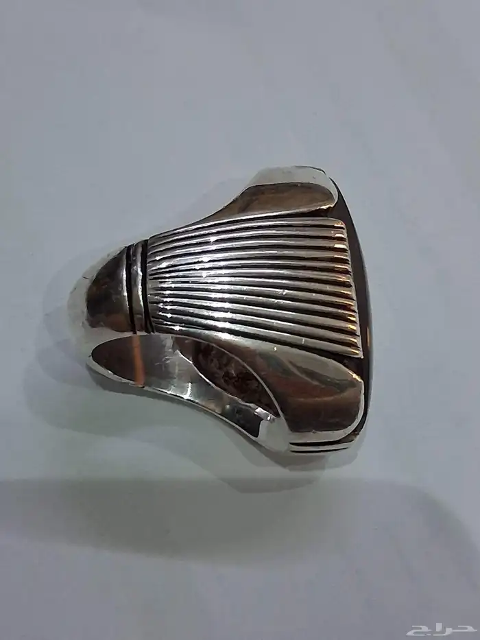 خاتم جميل من الفضه كبير الحجم وزن الخاتم 40 جرام 2