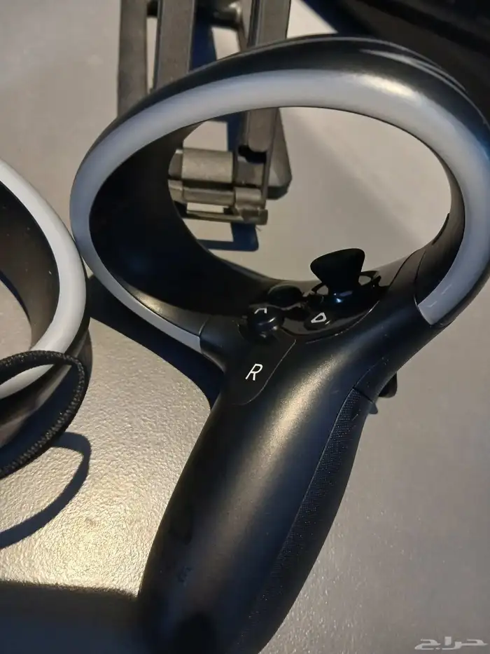 نظارة الواقع الافتراضي HTC vive cosmos 3