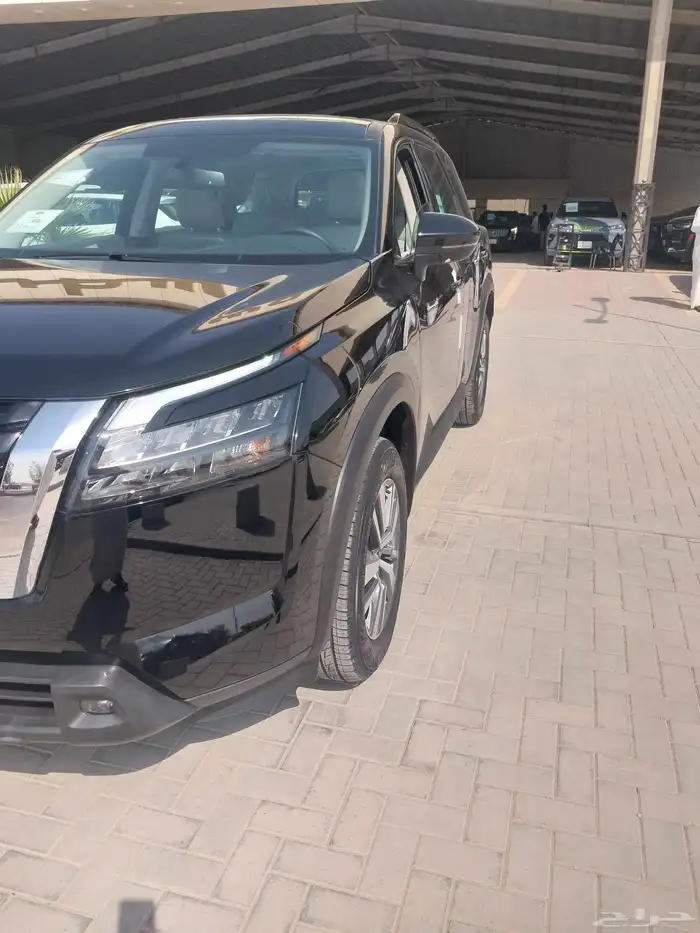 للبيع نيسان باثفندر موديل 2023 2