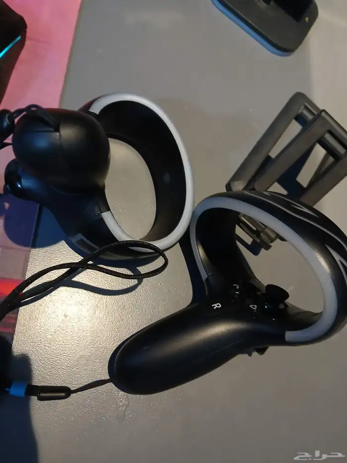 نظارة الواقع الافتراضي HTC vive cosmos 2
