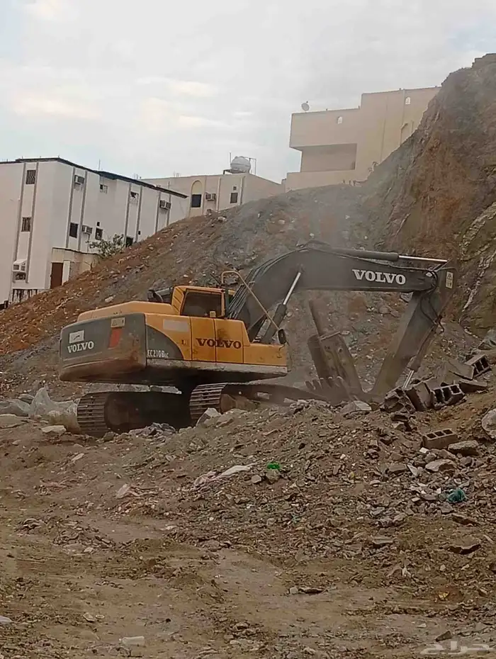 يوجد فك الصخور وبنيان حجر وقص اراضي 2