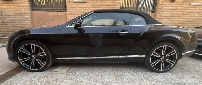Bentley GTC بنتلي كشف مخزن على نظافة 4