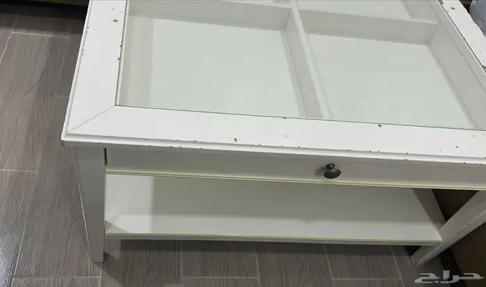 طاولة للبيع 0