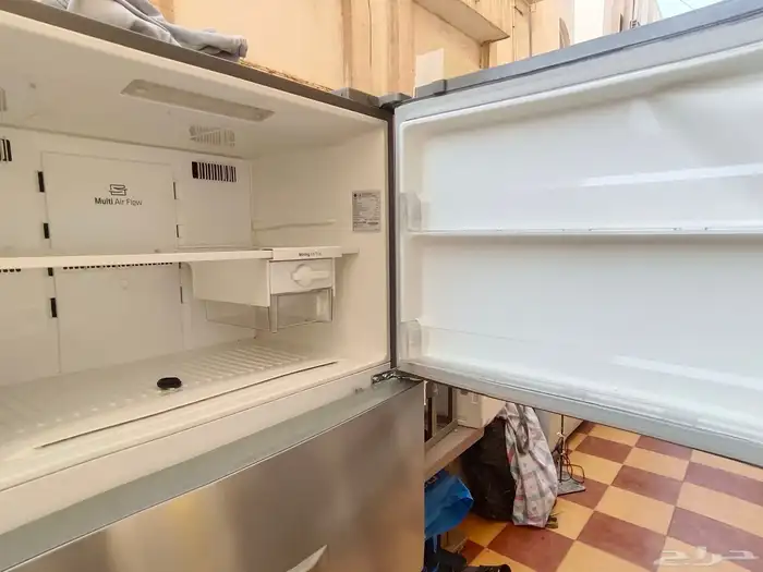 ثلاجة LG كبيرة 4