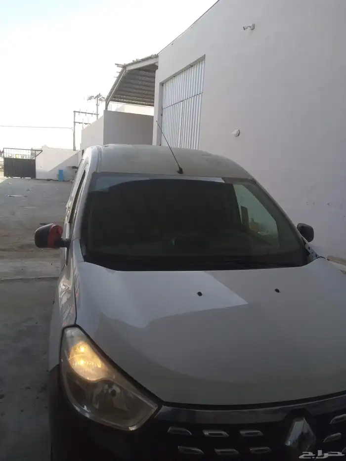رينو فان 1