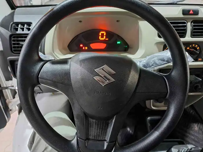 سوزوكي ايكو الموديل 2025 16