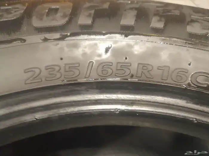 عرض اليوم طقم كفرات كومهو كوري مقاس 235 65 16نضيف تاريخ 24 1