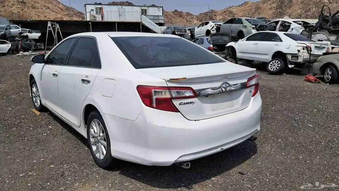 للبيع قطع غيار مستعمله كامري موديل 2014 تماتيك 1