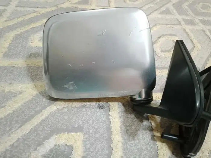 للبيع مرايات ددسن موديل 2000 وفوق اصليه 1