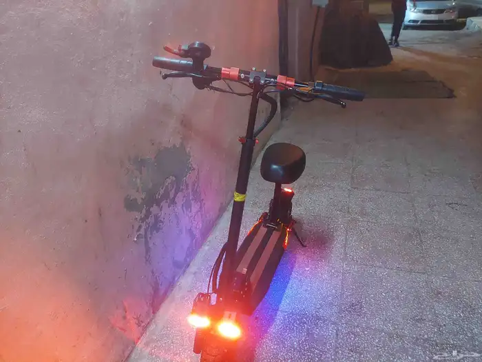 سكوتر الوحش 9
