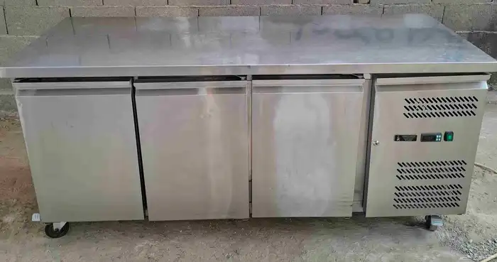 ثلاجة عرض كونتر 0