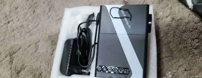 جهاز tvbox وجهاز بروجكتر صغير وجهاز بي اوت كيو 5