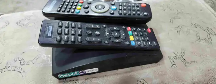 جهاز tvbox وجهاز بروجكتر صغير وجهاز بي اوت كيو 9