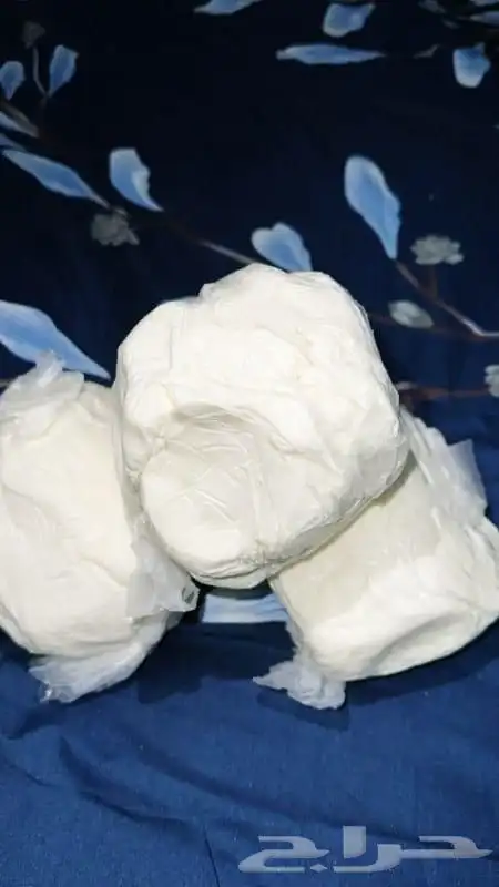 يوجد لدينا زبده غنم وبقرمشروطه تاخذ 10تجرب1 ما عجب فلوس ترجع 9