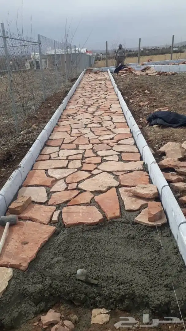 حجر وجه الجبل عشوائي لون ابيض سعر الطبليه 50 ريال 3