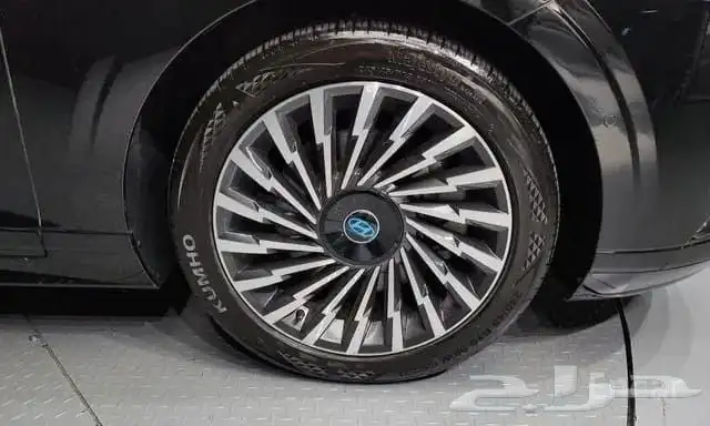 هيونداي ازيرا كالجرافي موديل 2023 استيراد كوريا 12