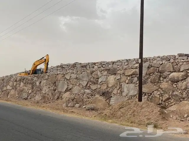بكلين بنا حجر وقص اراضي .محايل عسير ..خميس البحر ..قنا .البر 0