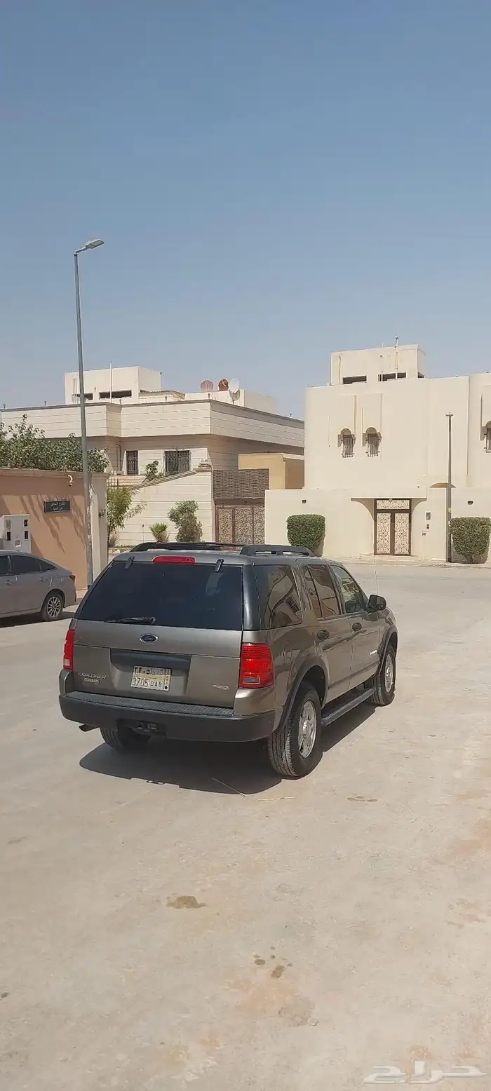 فورد اكسبلورر 2005 3