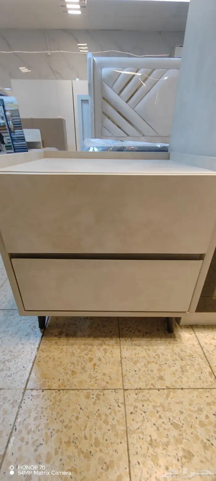 غرفه النوم كامل 6