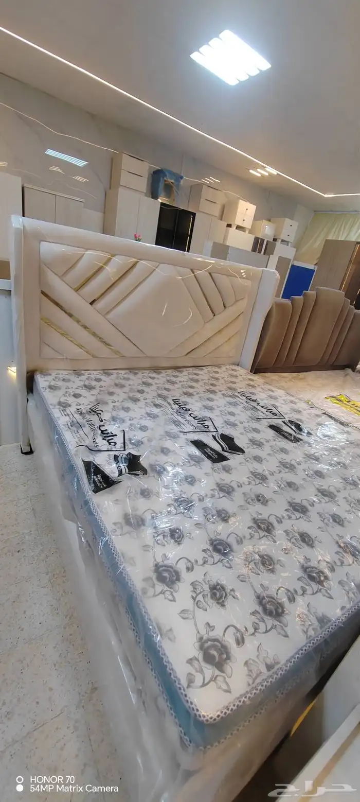 غرفه النوم كامل 8