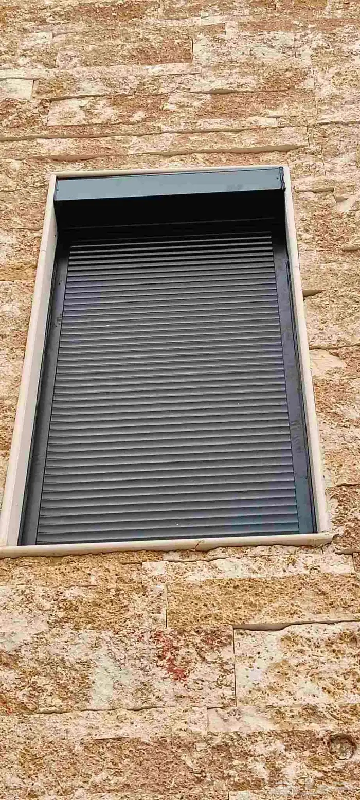 نوافذ شتر نوافذ المنيوم 0
