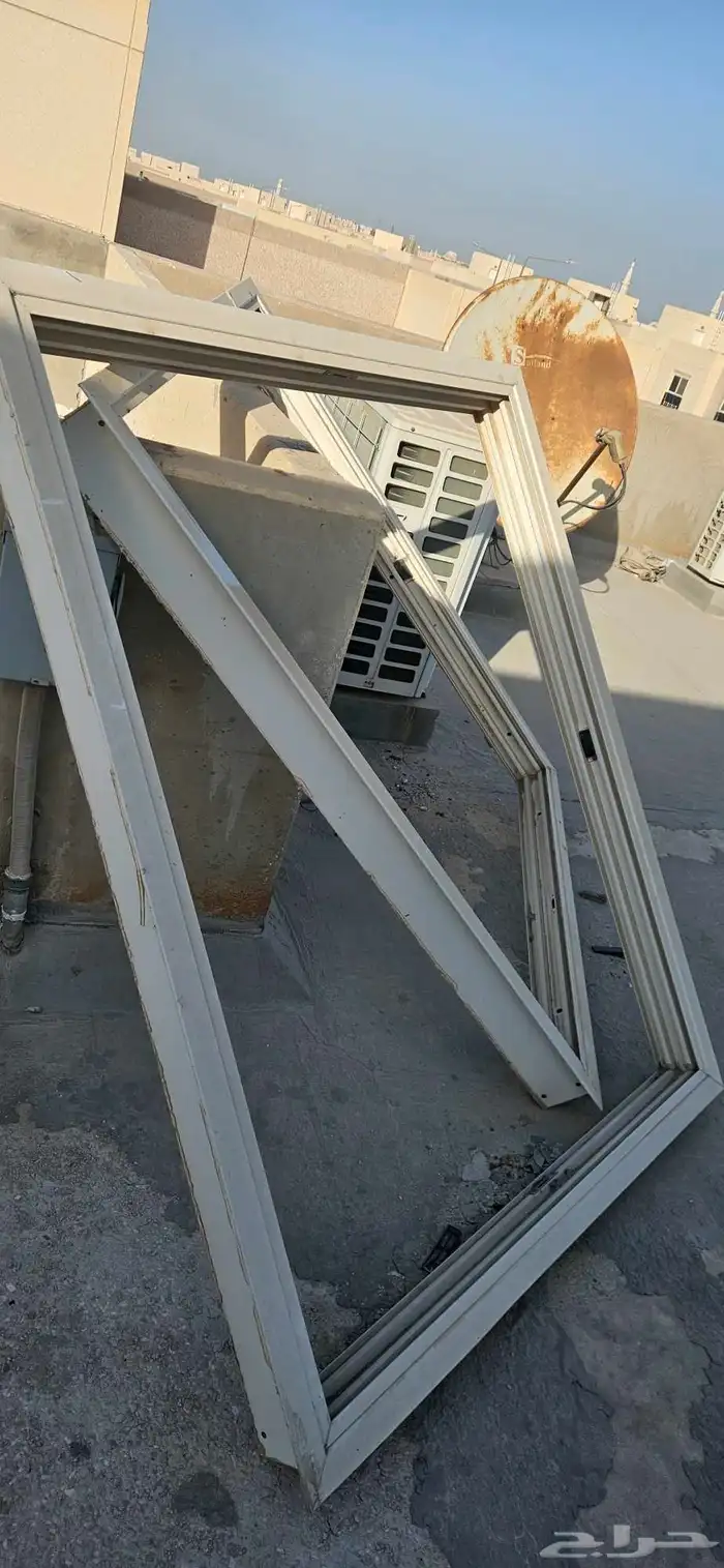 عدد2 شباك حجم كبير المنيوم قزاز نظيفه 1