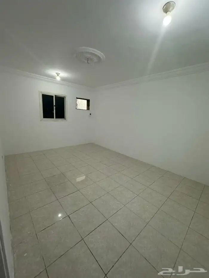 شقق عزاب للايجار الشهري والسنوي حي الرغامه مقابل جامعه الملك 7