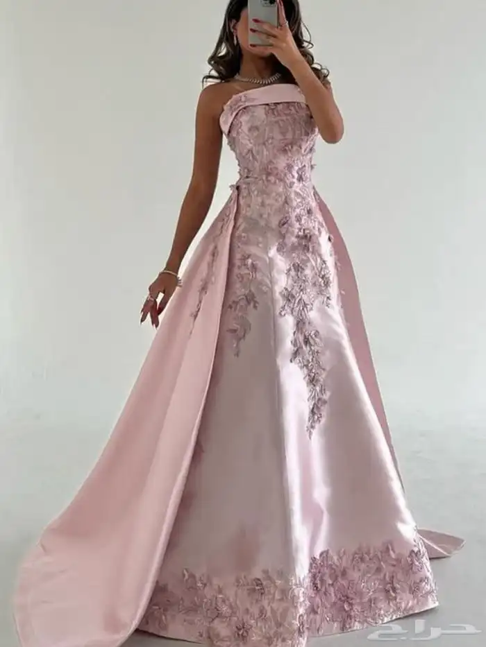 فساتين سهرات و مناسبات فاخرة جدآ تصويرنا الشخصي 10