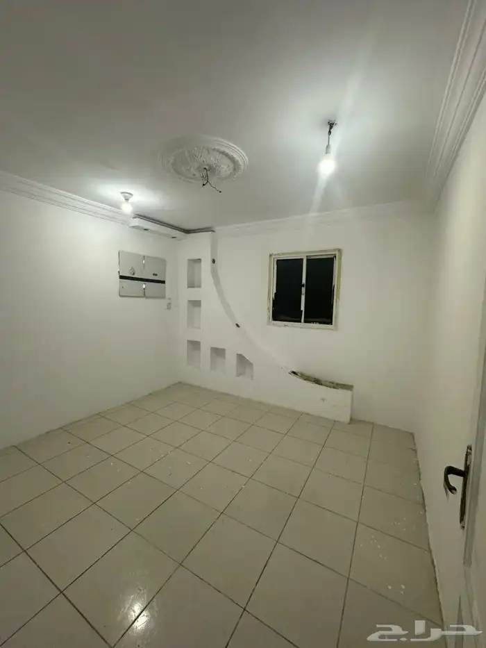 شقق عزاب للايجار الشهري والسنوي حي الرغامه مقابل جامعه الملك 0