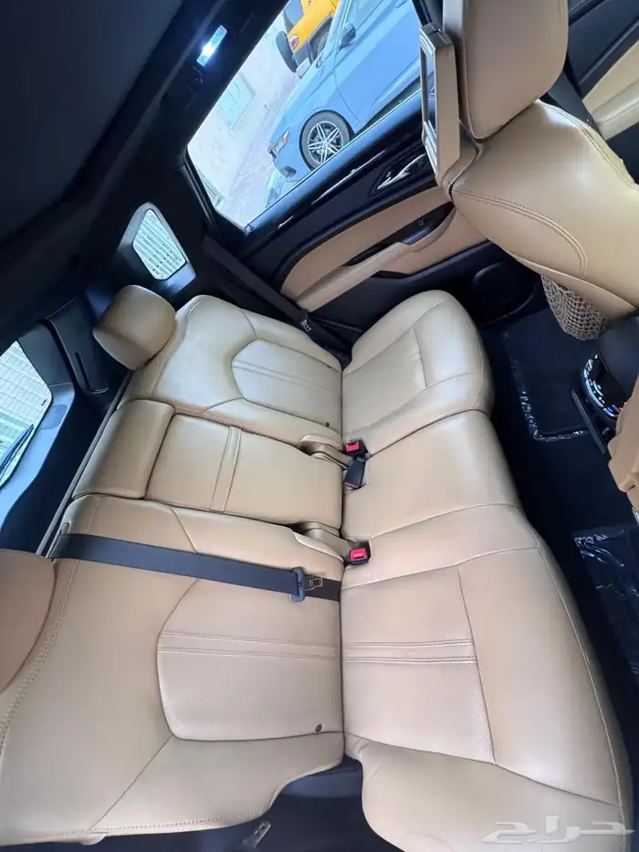 لعشاق النظيف إليكم كاديلاك SRX4 موديل 2014 8
