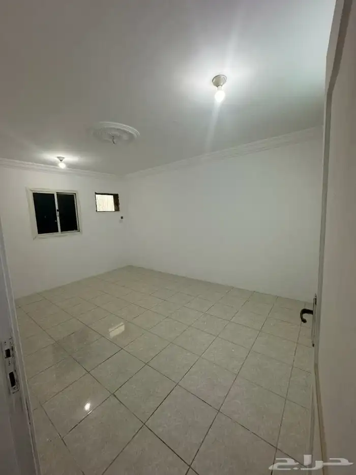 شقق عزاب للايجار الشهري والسنوي حي الرغامه مقابل جامعه الملك 10