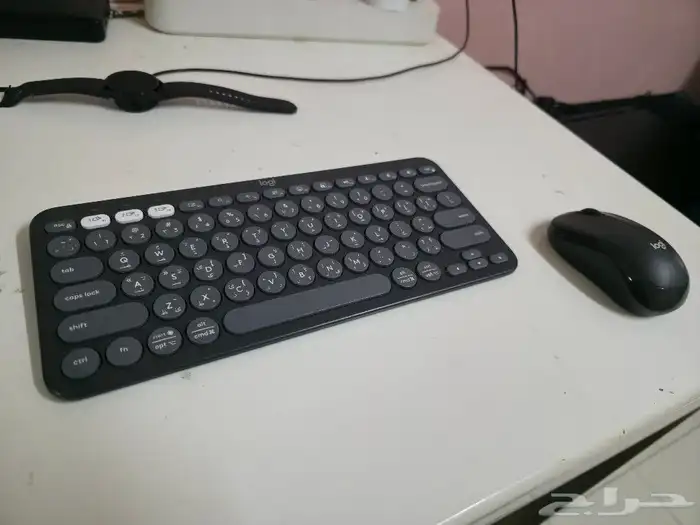 ماوس وكيبورد لوجيتيك بلوتوث نظيفه ومافيها مشاكل 0