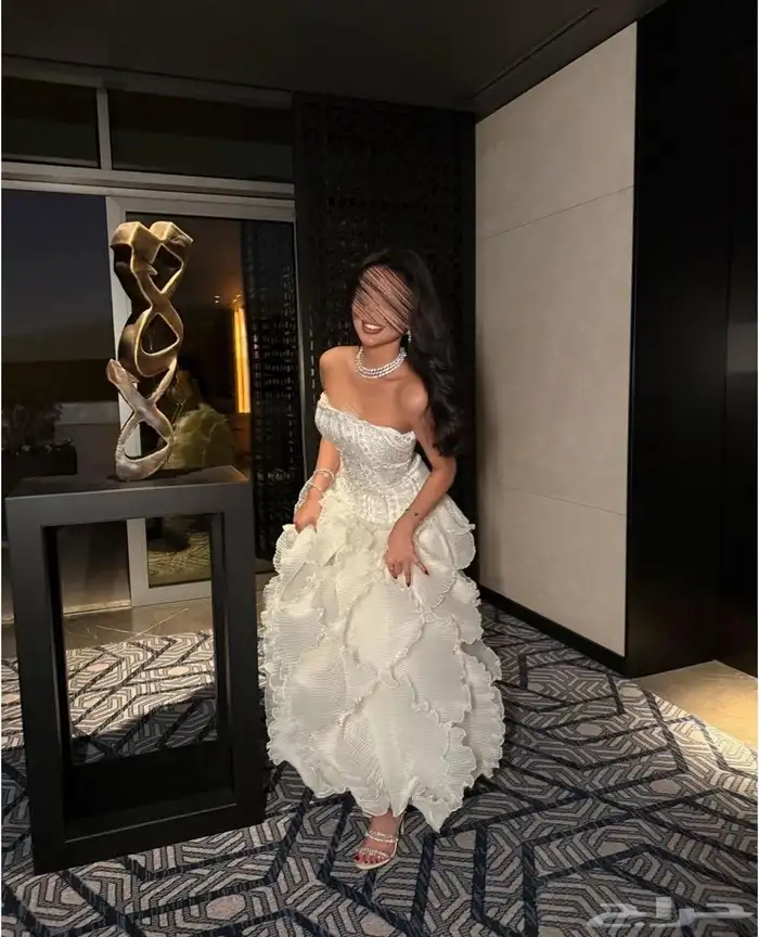 مؤسسة الأسطورة فساتين سهرة تصنع الأساطير 19