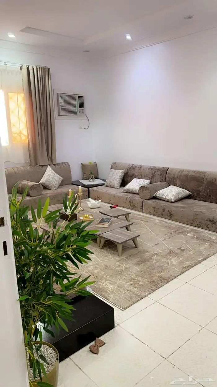 شقة للاجار أو تقبيل بالعفش كامل جديدة الشقه 24