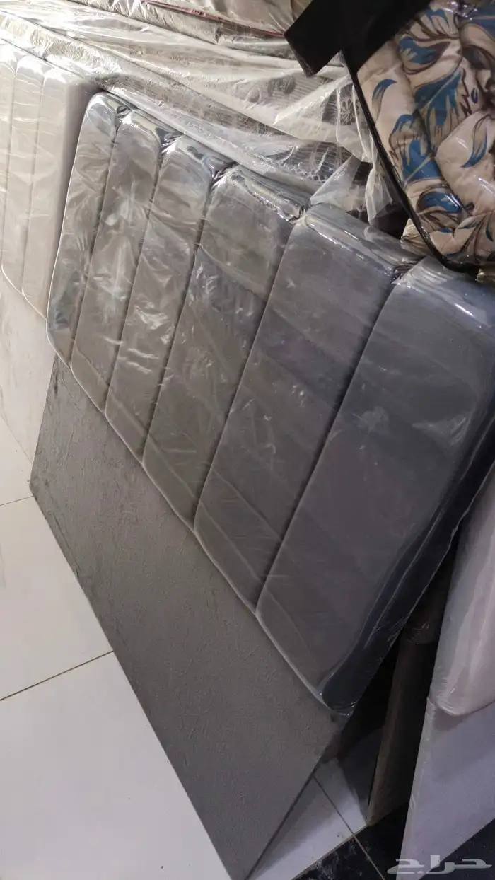 سرر خشب عليها عرض  وسعر مخفض لطلب تواصل ع رقم الجوال 9