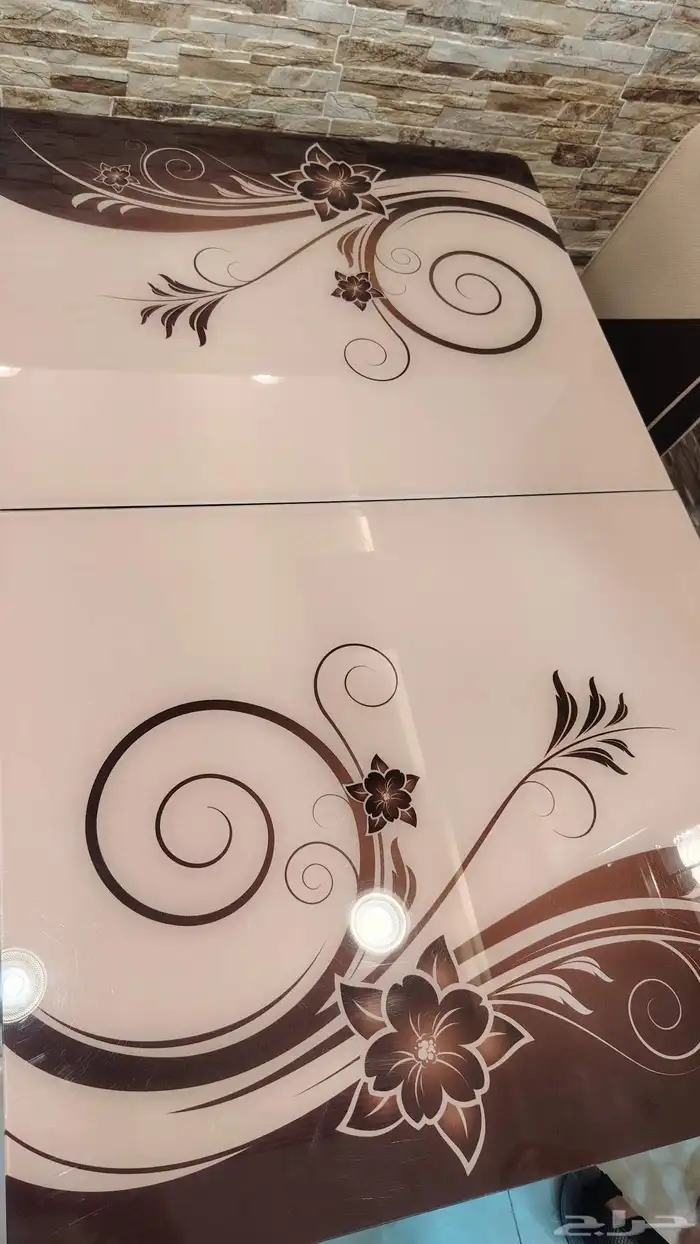 طاولات وكراسي 6