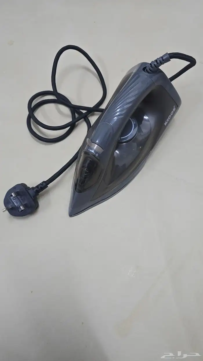 مكواة ملابس 1