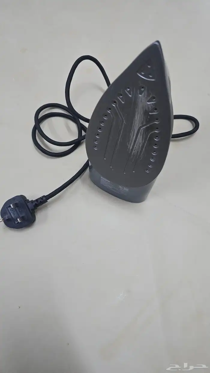 مكواة ملابس 2