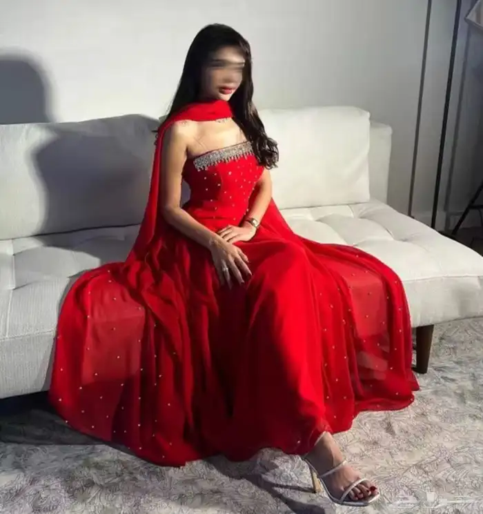 مؤسسة الأسطورة فساتين سهرة تصنع الأساطير 24