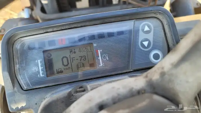 فوركلفت للبيع كنتيره كتر2.5 اثنين طن ونص 2009 علا الفحص 2