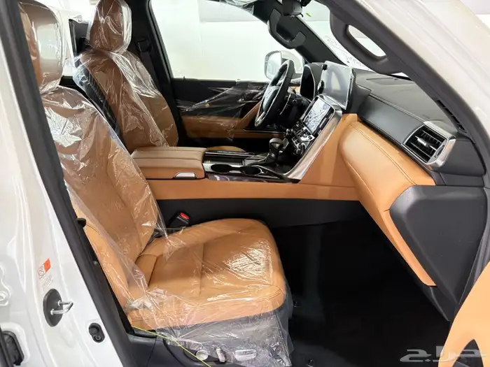 لكزس LX600 BB موديل 2025 عروض على الكاش والتقسيط 3