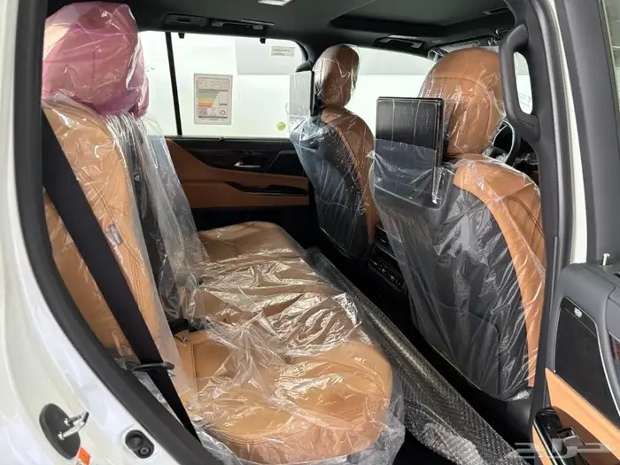 لكزس LX600 BB موديل 2025 عروض على الكاش والتقسيط 5