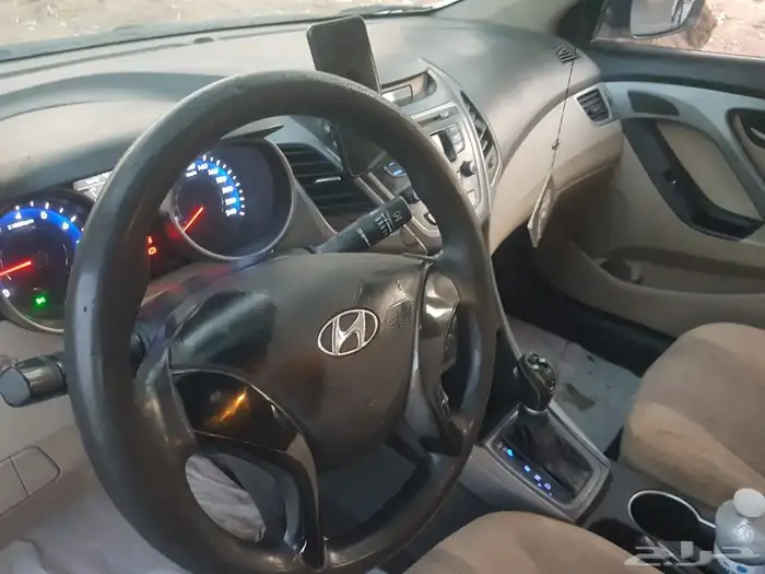 للبيع سياره مستعمله هونداي النترا 8