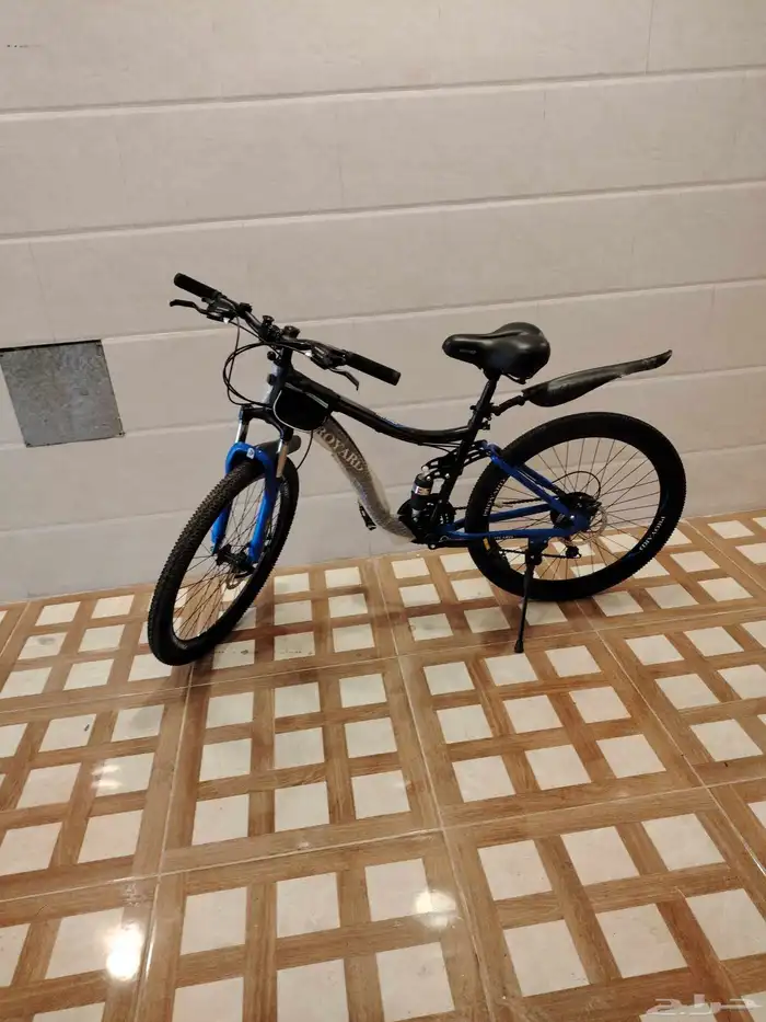 دراجات جبلية 29 للبيع عليها تعديلات مسكات رياضيه حديد 2000 9