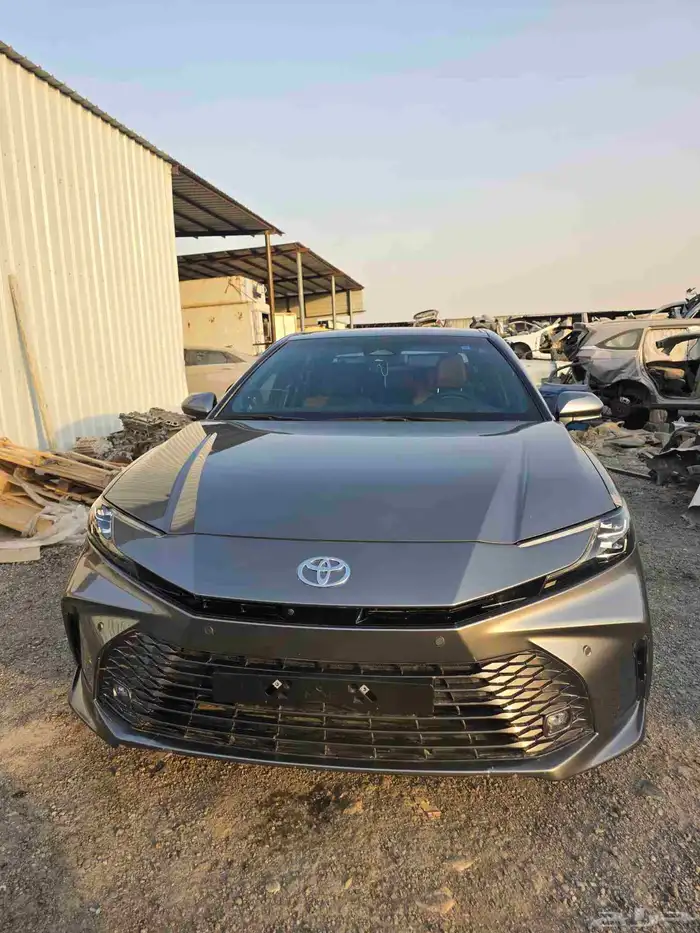قطع غيار كامري لومير2025 هايبرد فل كامل 0