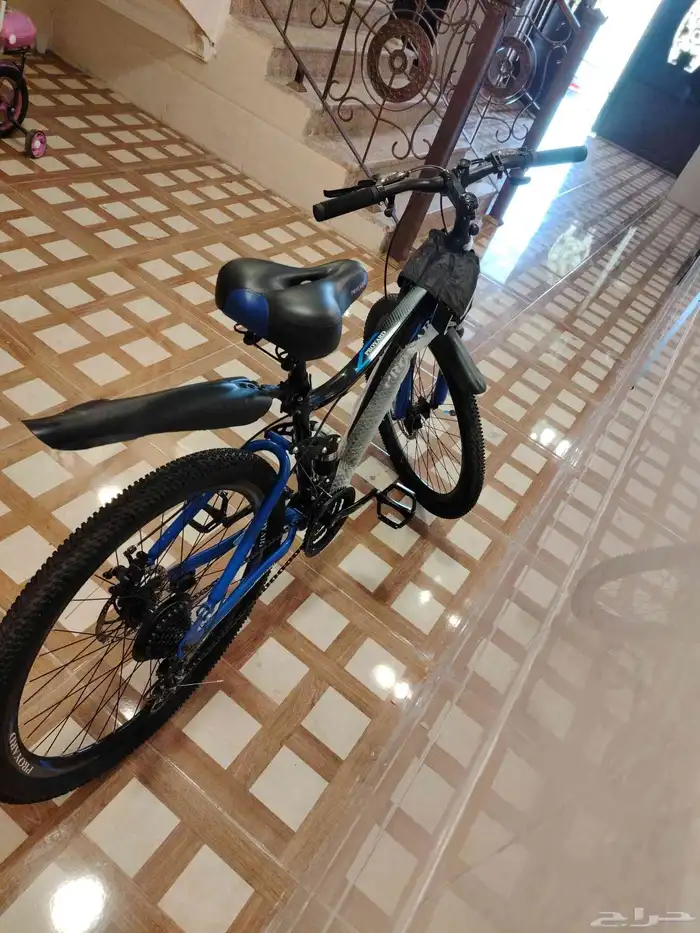 دراجات جبلية 29 للبيع عليها تعديلات مسكات رياضيه حديد 2000 6